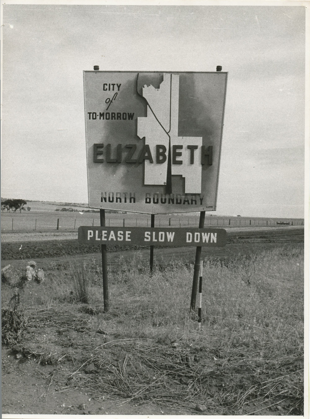 Elizabeth sign post on Main North Road: 1959