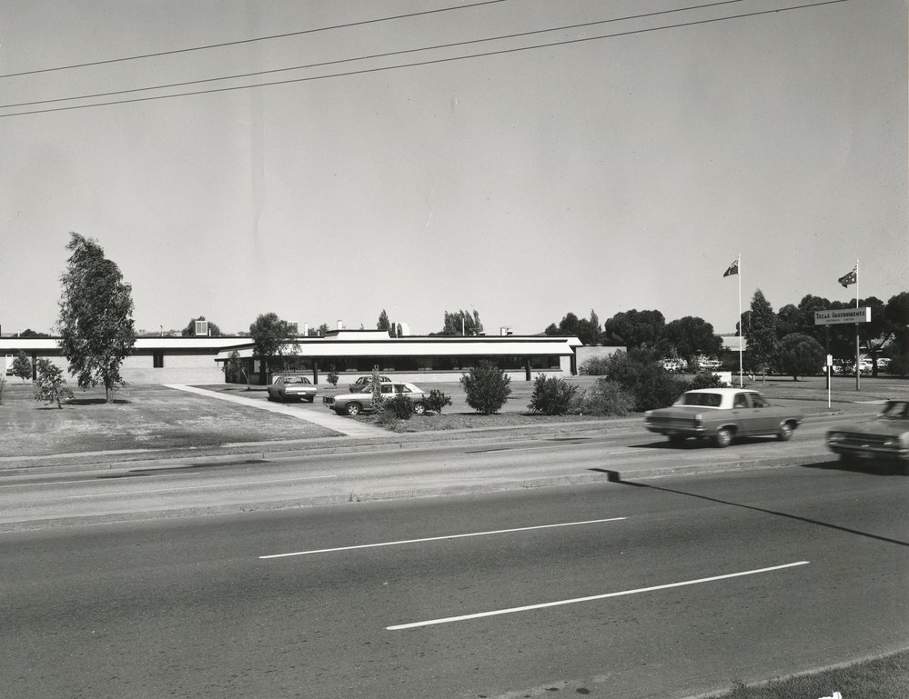 Texas Instruments: 1975