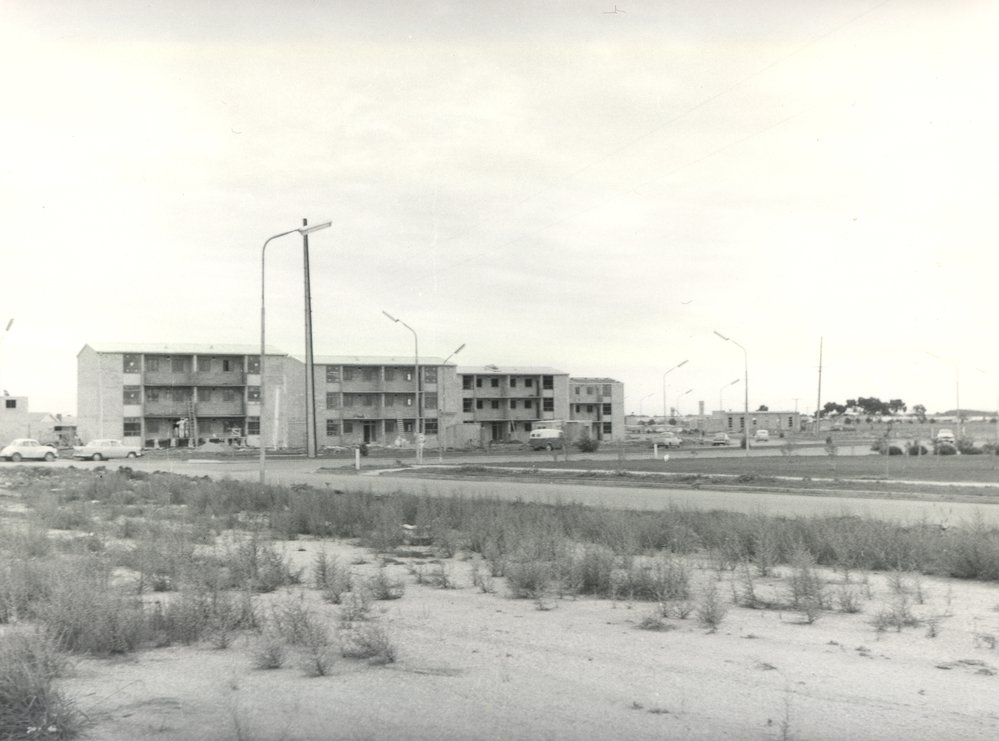 Elizabeth Town Centre: 1960