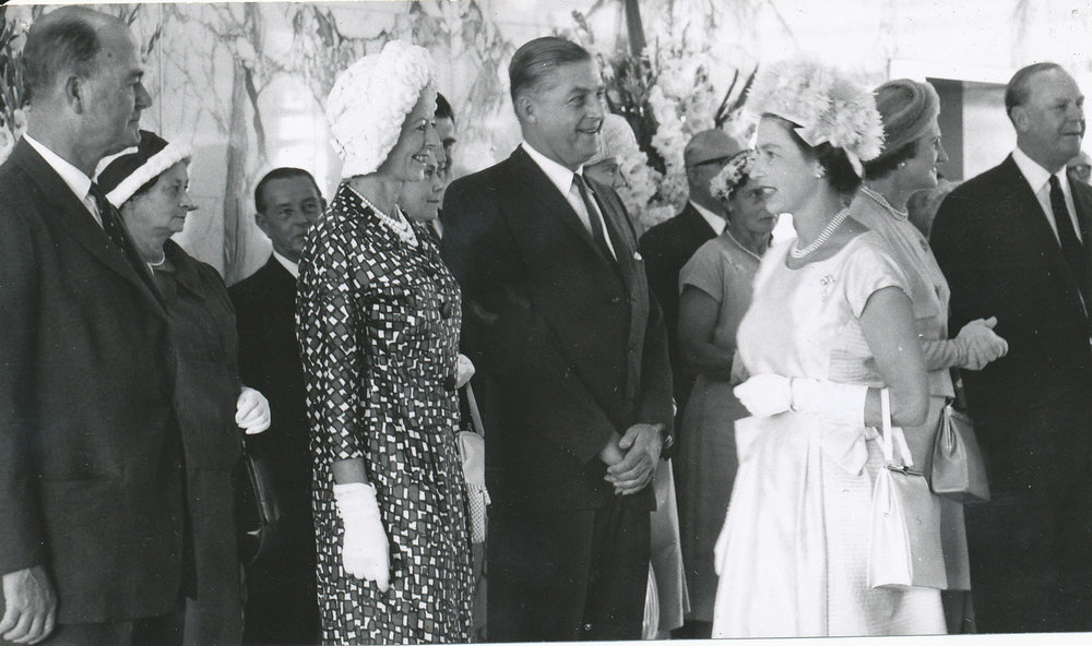 Royal visit to Elizabeth: 1963