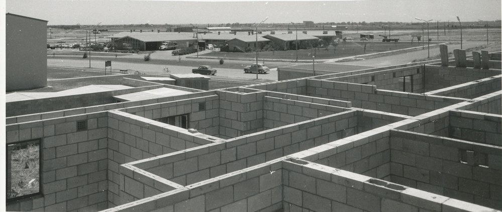 Elizabeth Town Centre: 1961