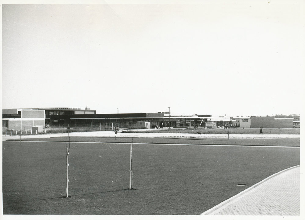 Elizabeth Town Centre: 1963