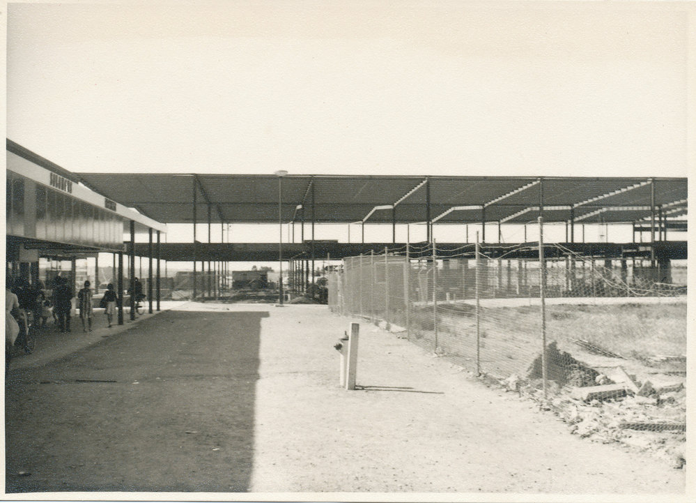 Elizabeth Town Centre: 1964