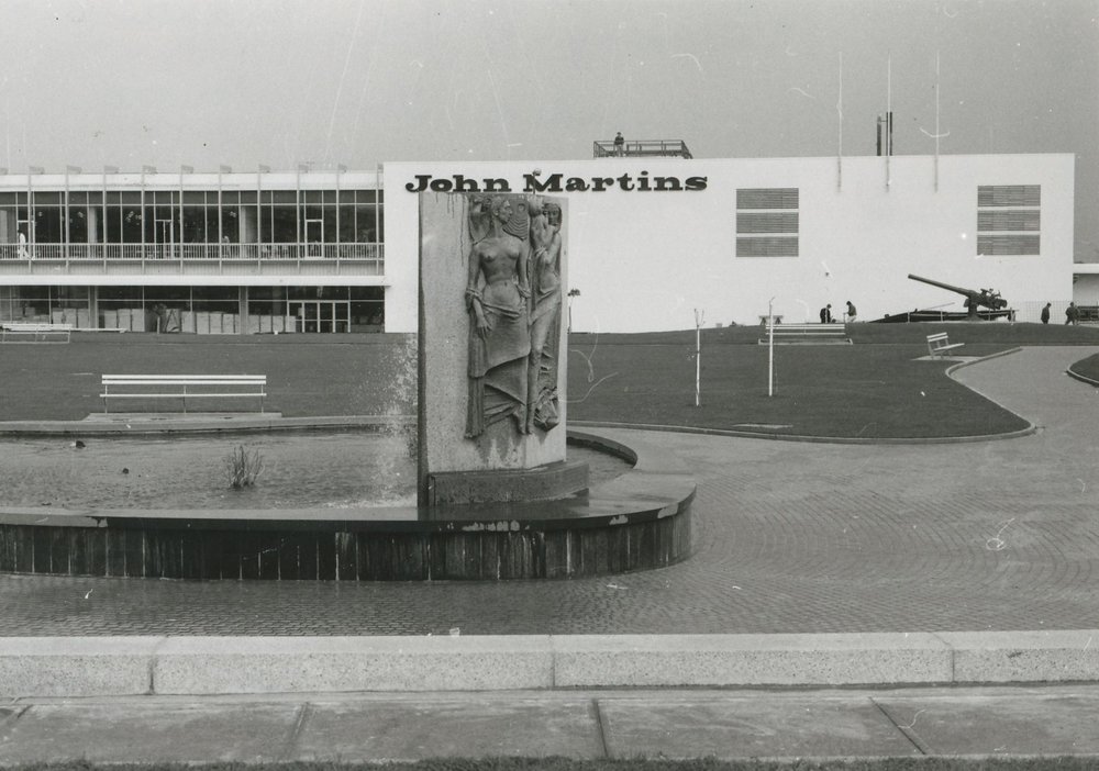 Opening of John Martins, Elizabeth Shopping Centre: 1964
