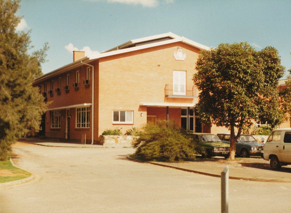 Rose and Crown hotel: 1986