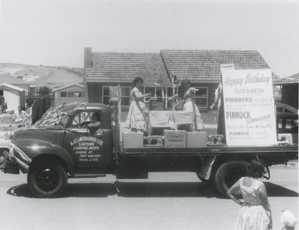 Elizabeth Birthday Celebrations : 1958