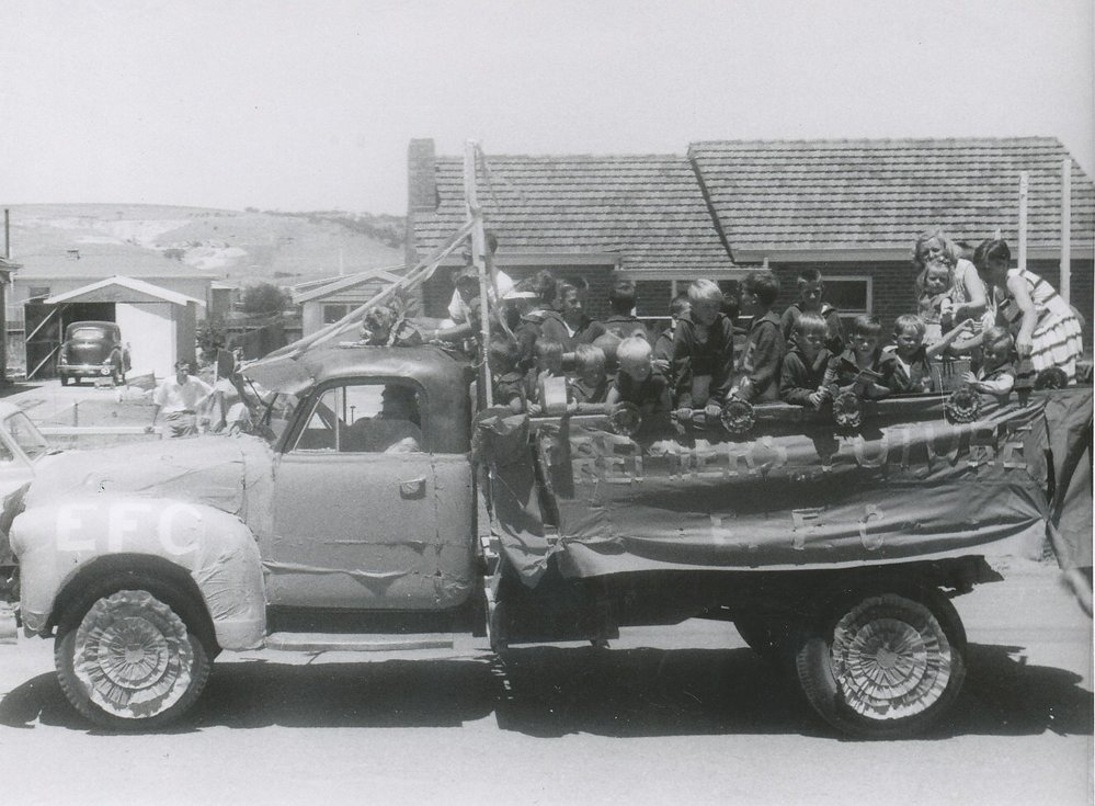 Elizabeth Birthday Celebrations : 1958