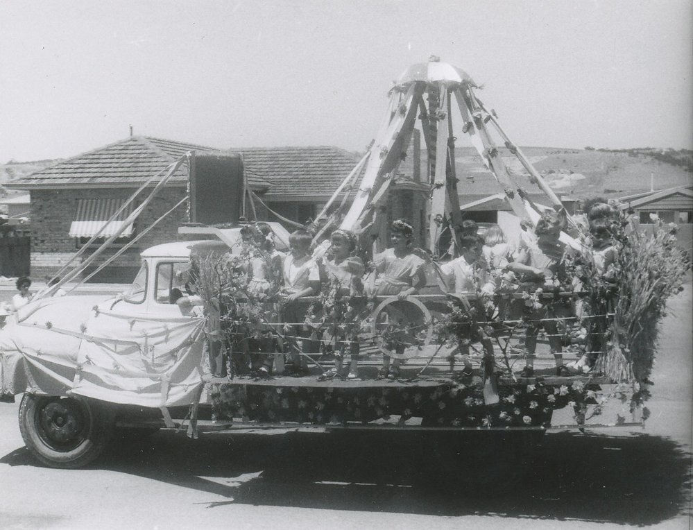 Elizabeth Birthday Celebrations : 1958