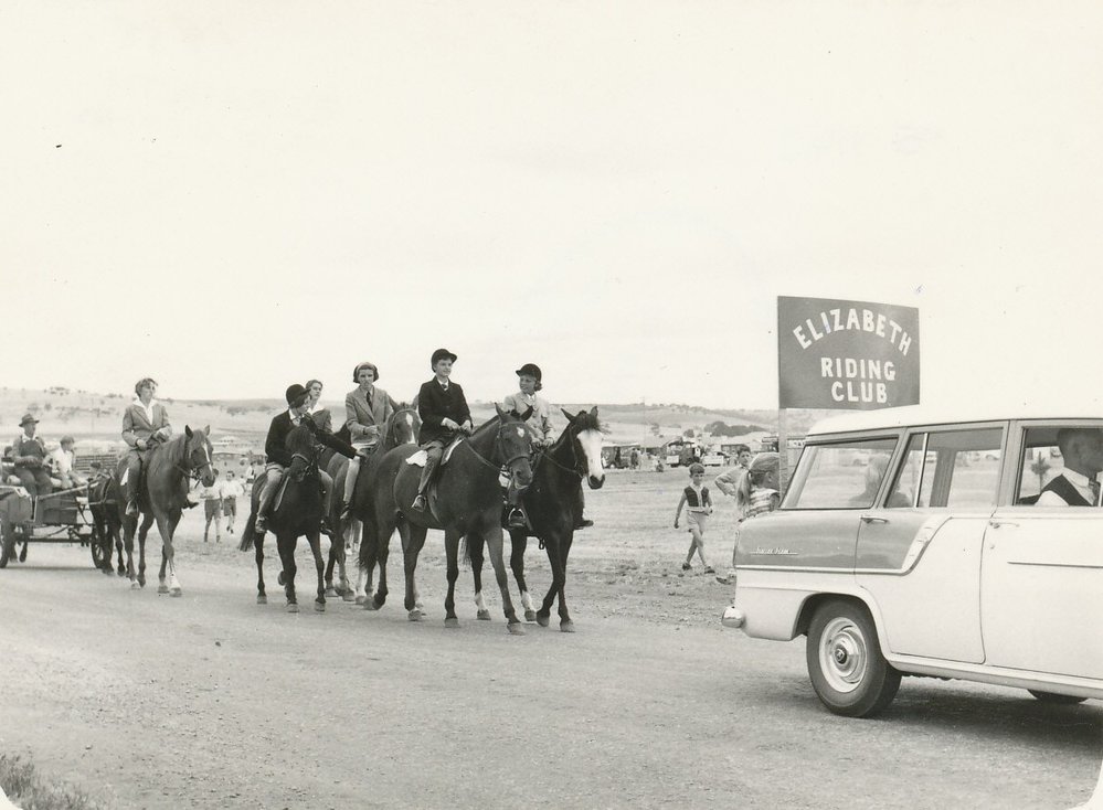 Elizabeth Birthday Celebrations : 1958