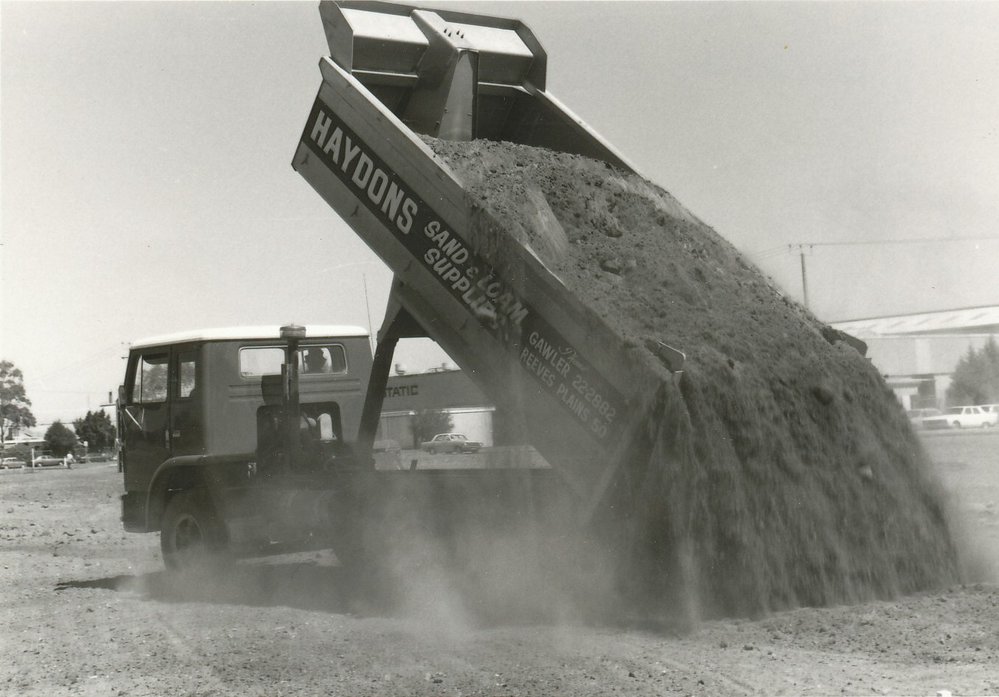 Mofflin Reserve, building of Clubrooms, Elizabeth