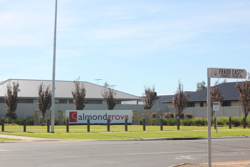 Andrews &amp; Fradd East Road, Munno Para: 2015