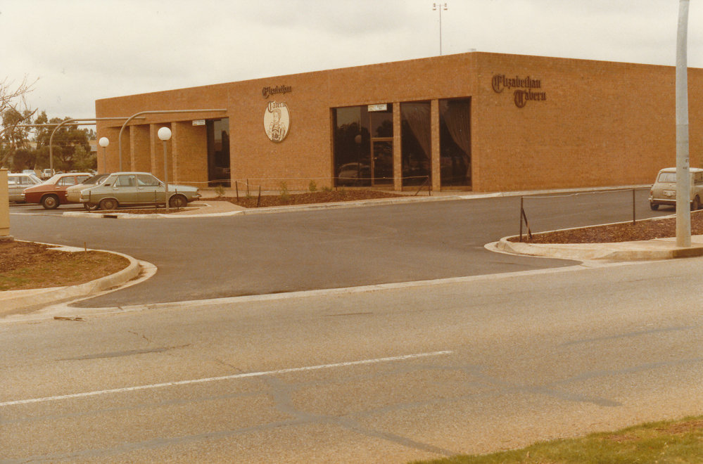 Elizabeth Town Centre: 1984