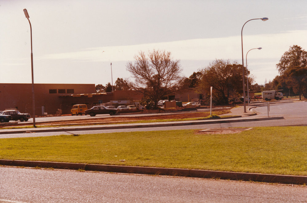 Elizabeth Town Centre: 1984