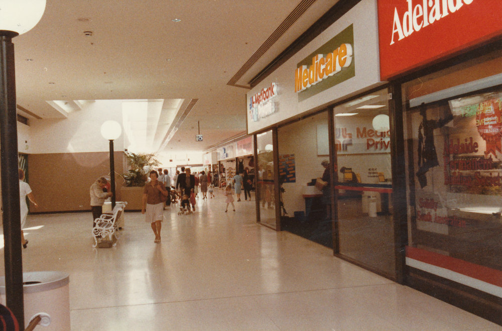 Elizabeth Shopping Centre: 1984
