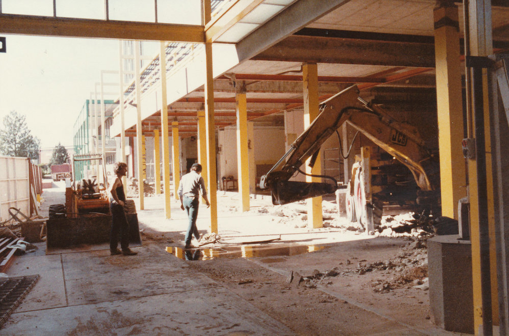 Elizabeth Shopping Centre: 1984