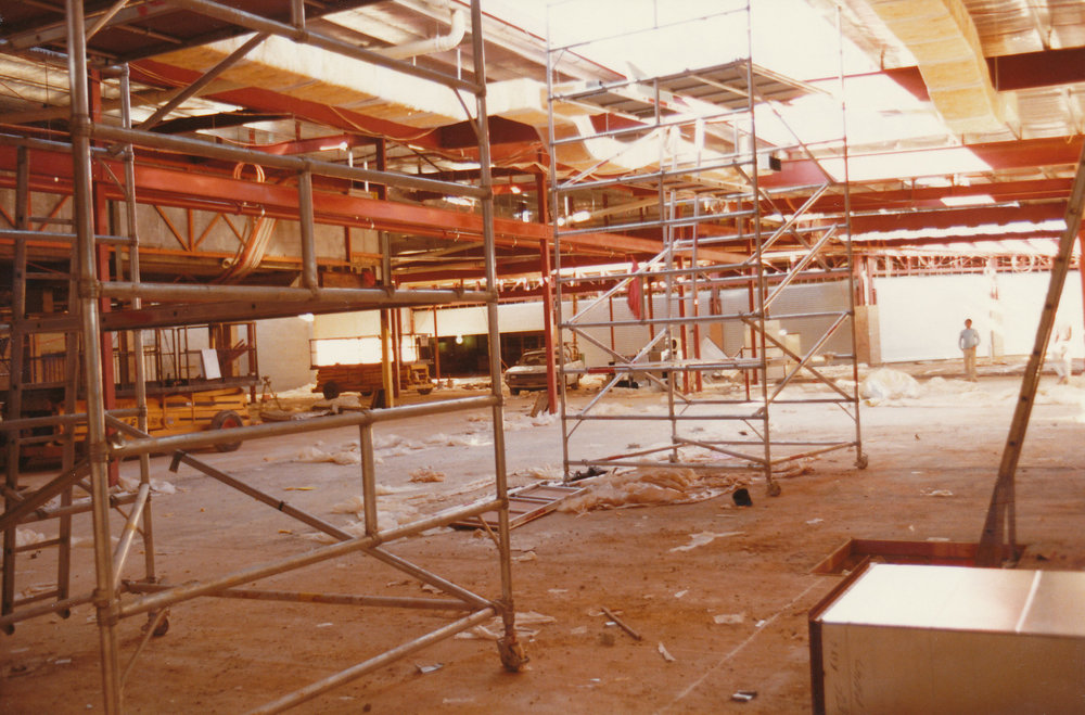 Elizabeth Shopping Centre: 1984