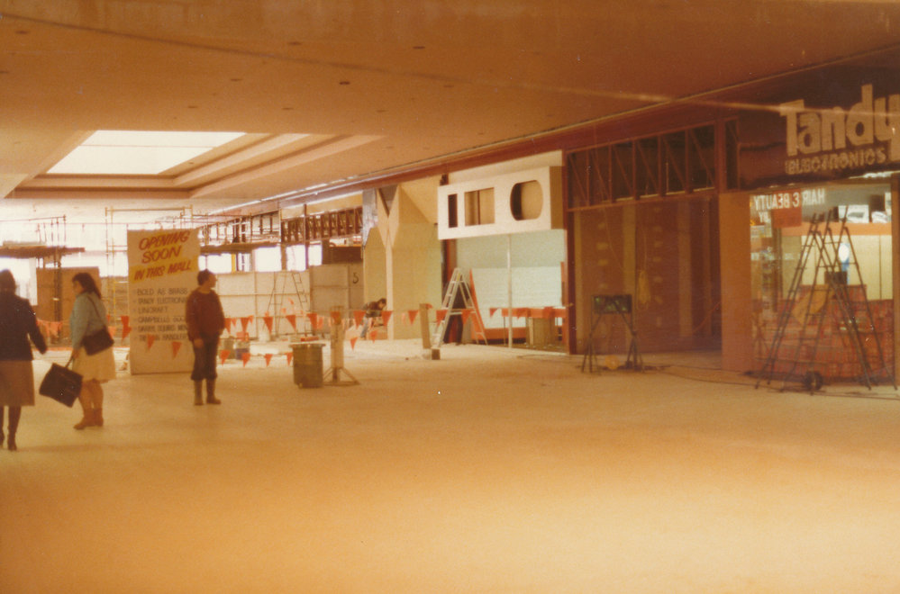 Elizabeth Shopping Centre: 1984