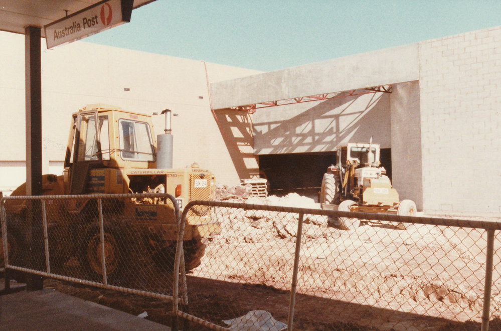 Elizabeth Shopping Centre: 1984