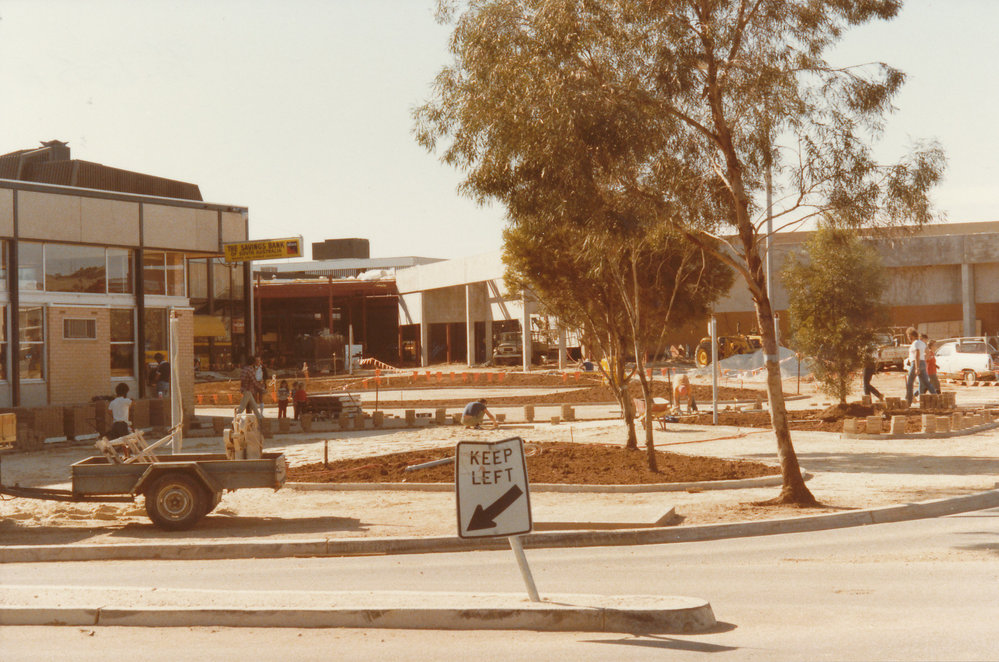 Elizabeth Town Centre: 1984