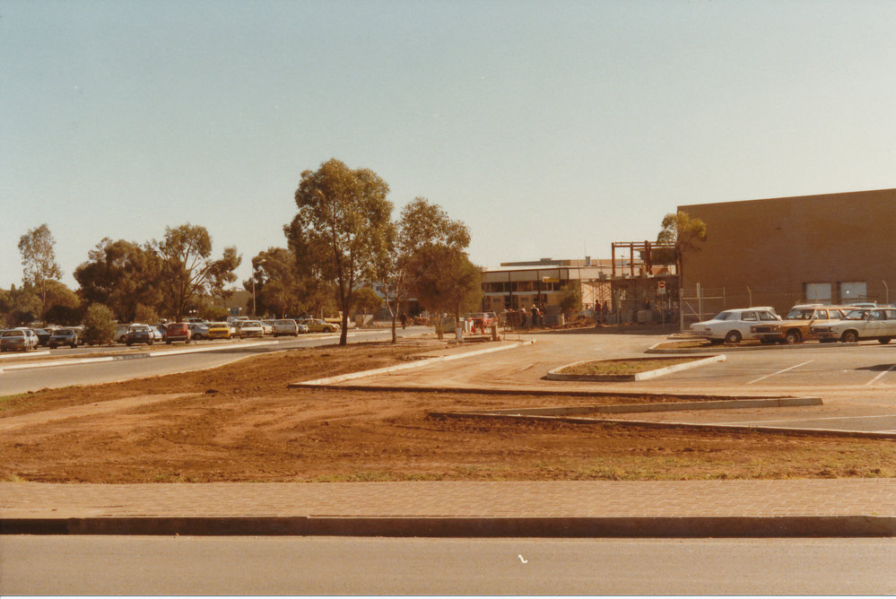 Elizabeth Town Centre: 1984