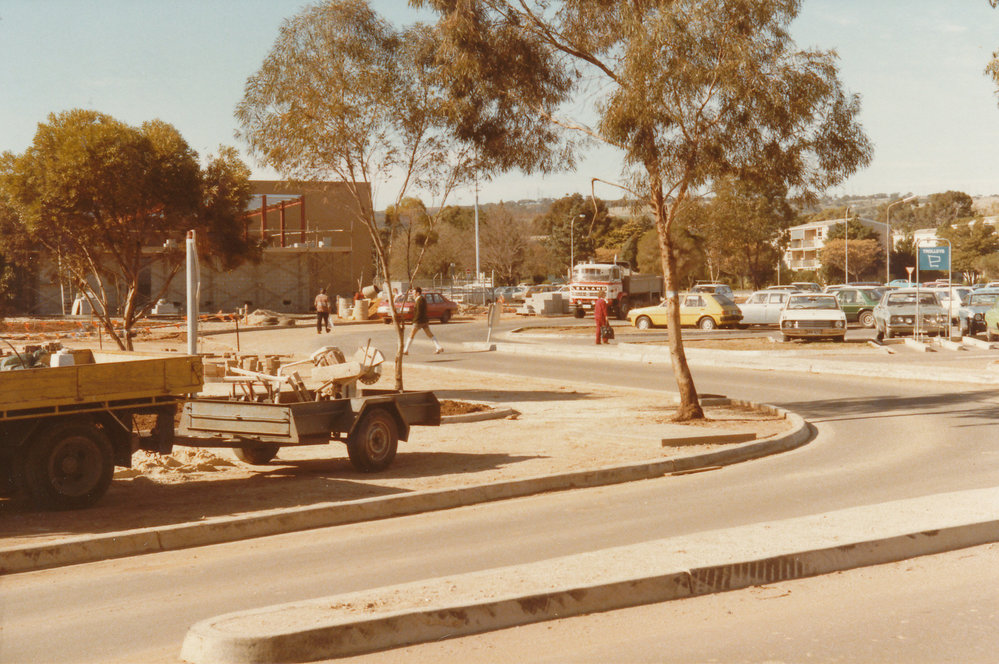 Elizabeth Town Centre: 1984