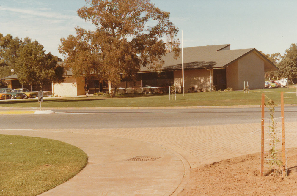 Grenville Centre: 1984