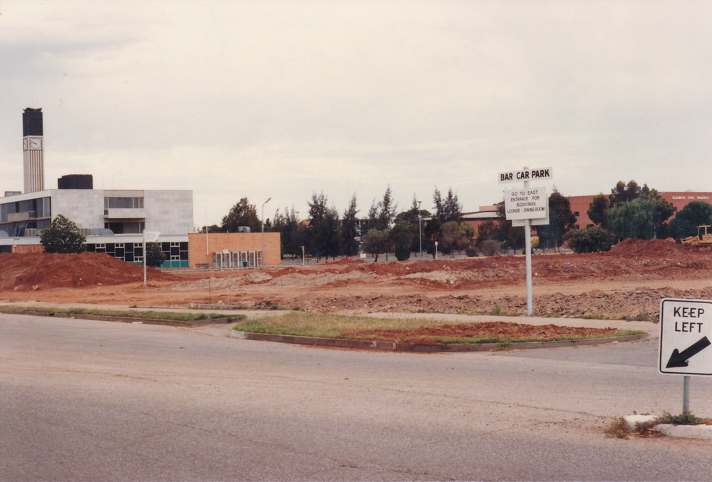 Elizabeth Town Centre: 1983.