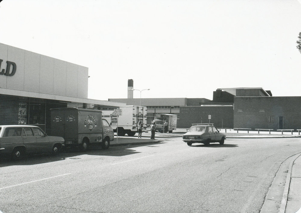 Elizabeth Town Centre: 1983.