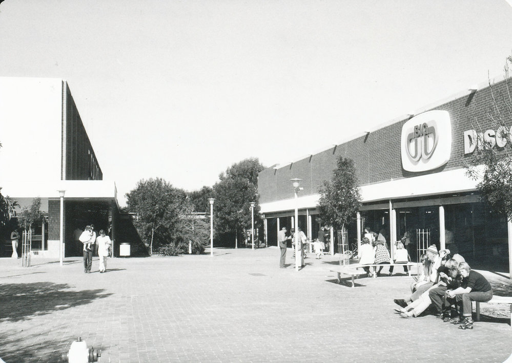 Elizabeth Town Centre: 1983.