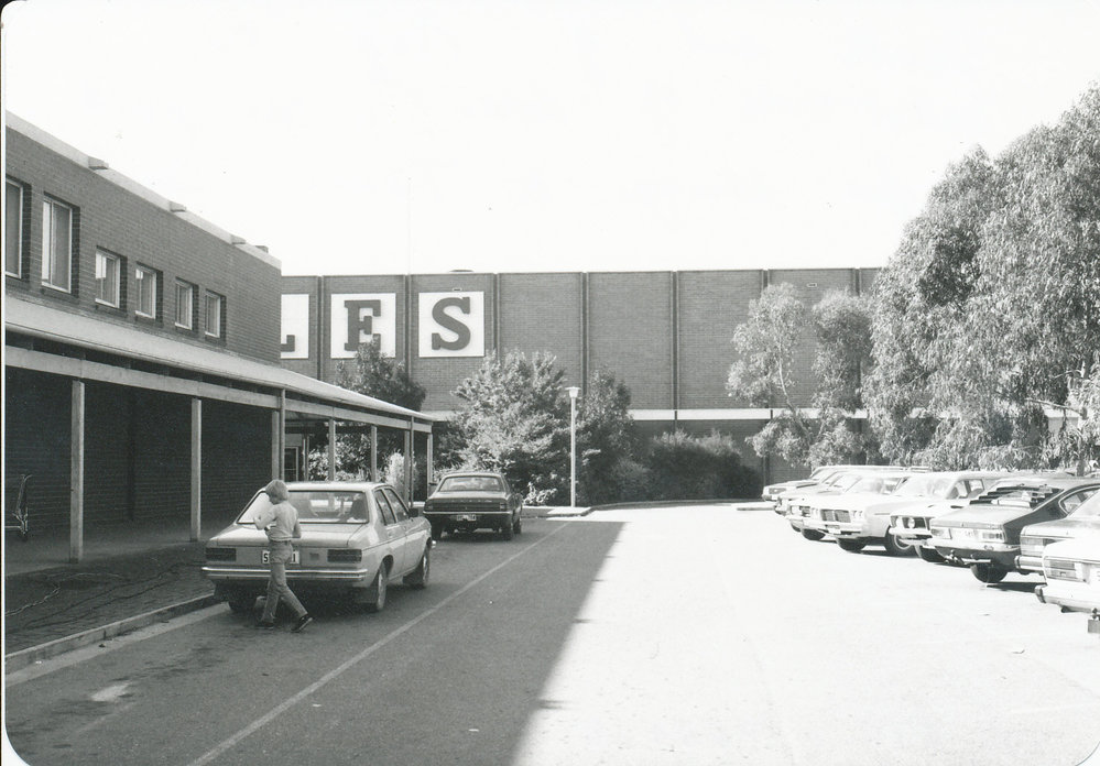 Elizabeth Town Centre: 1983.