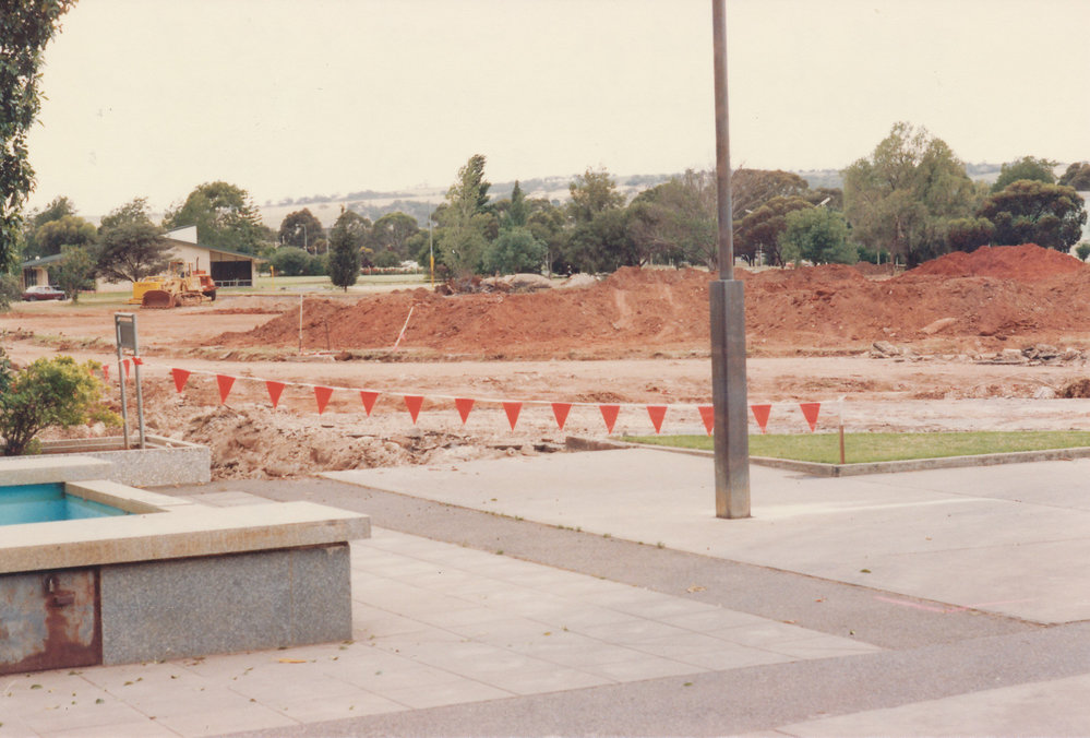 Elizabeth Town Centre: 1983.