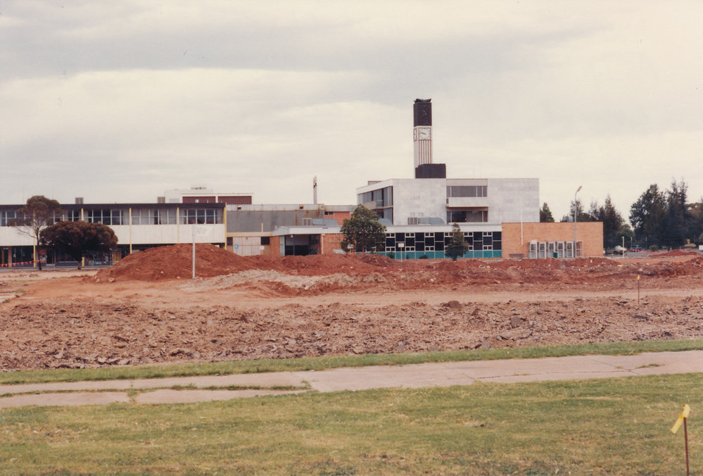 Elizabeth Town Centre: 1983.