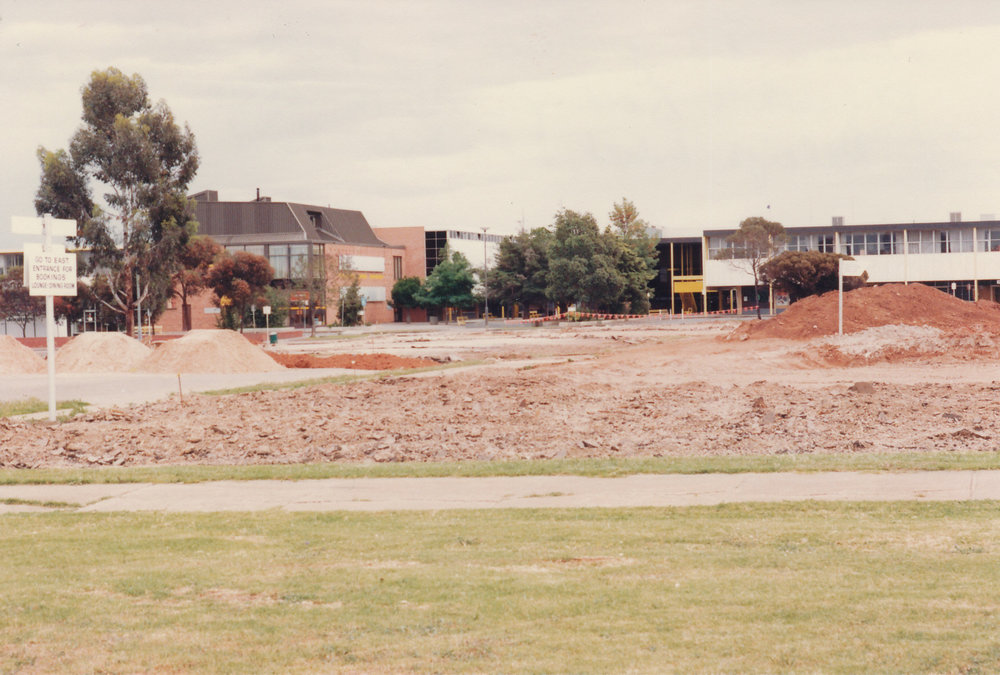Elizabeth Town Centre: 1983.