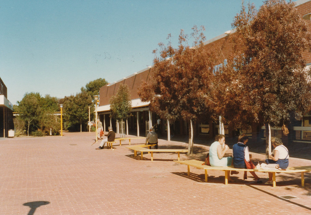 Elizabeth Town Centre: 1983.