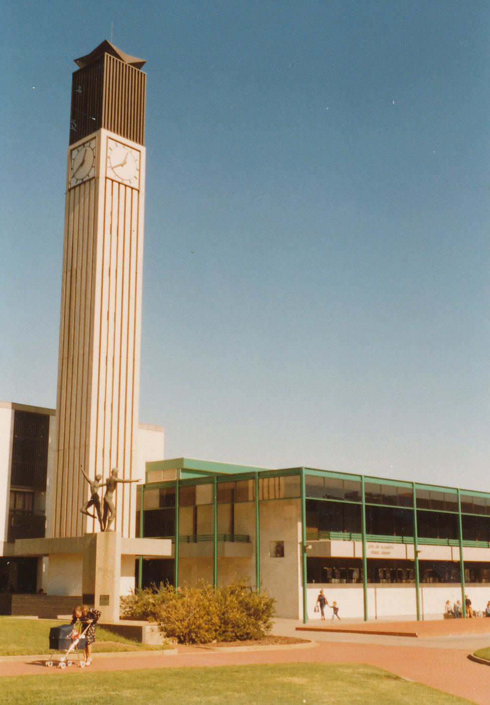Elizabeth Town Centre: 1983.