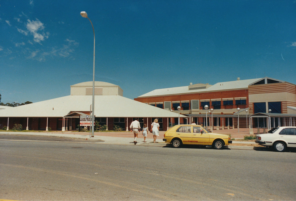 Lyell McEwin hospital extensions: 1987