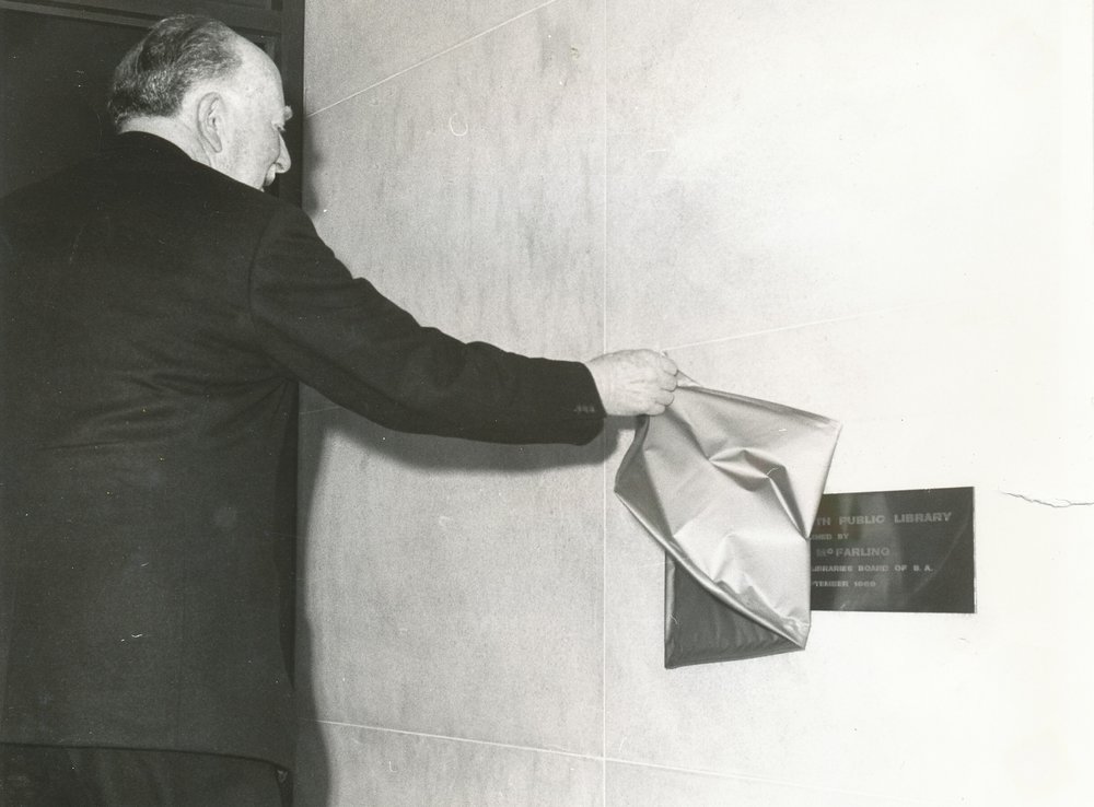 Unveiling of plaque at opening of Elizabeth central library: 1969