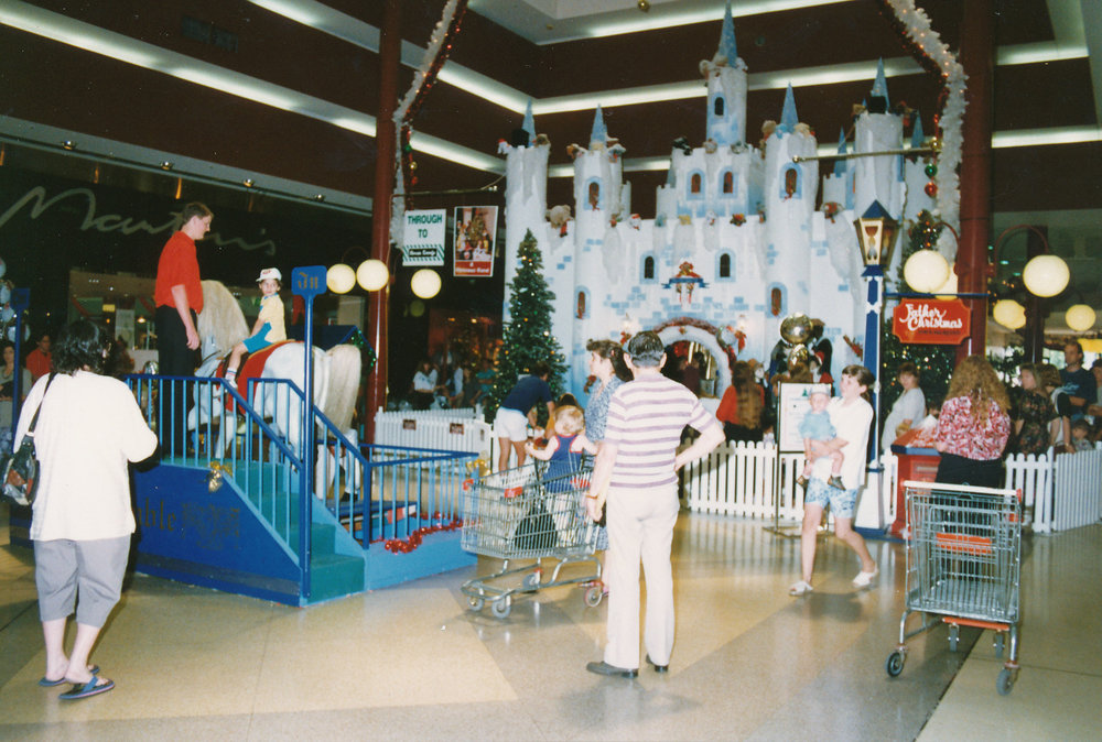Christmas shopping at Elizabeth City Centre: 1994