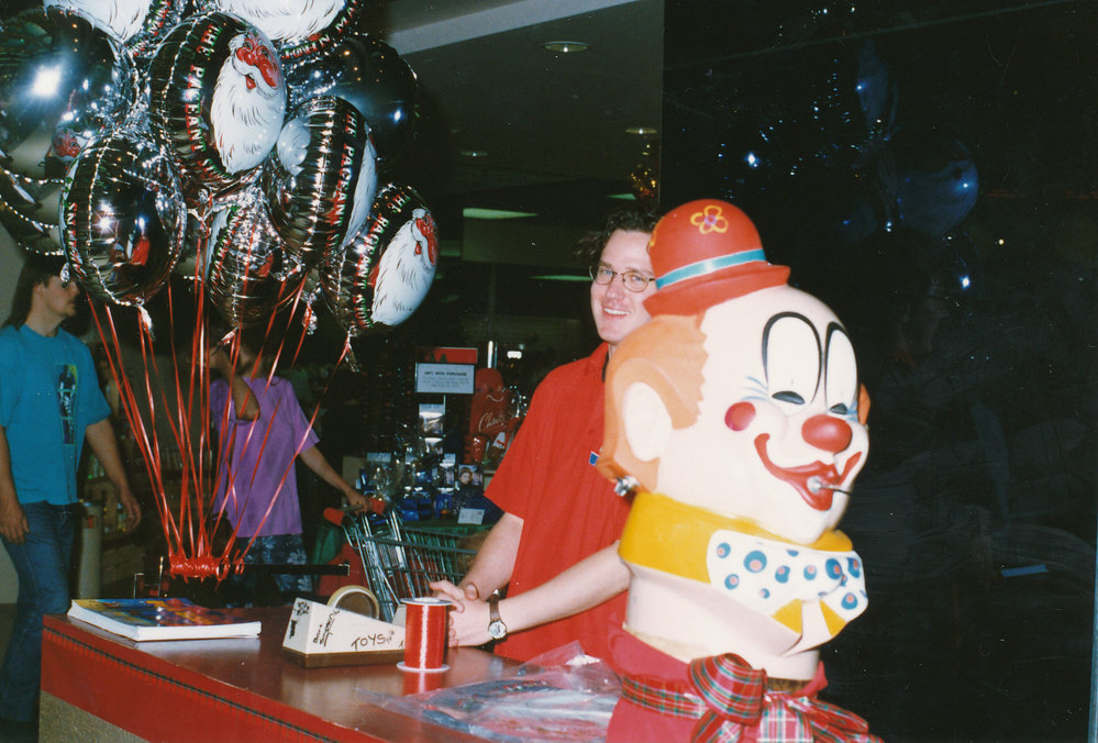 Christmas shopping at Elizabeth City Centre: 1994