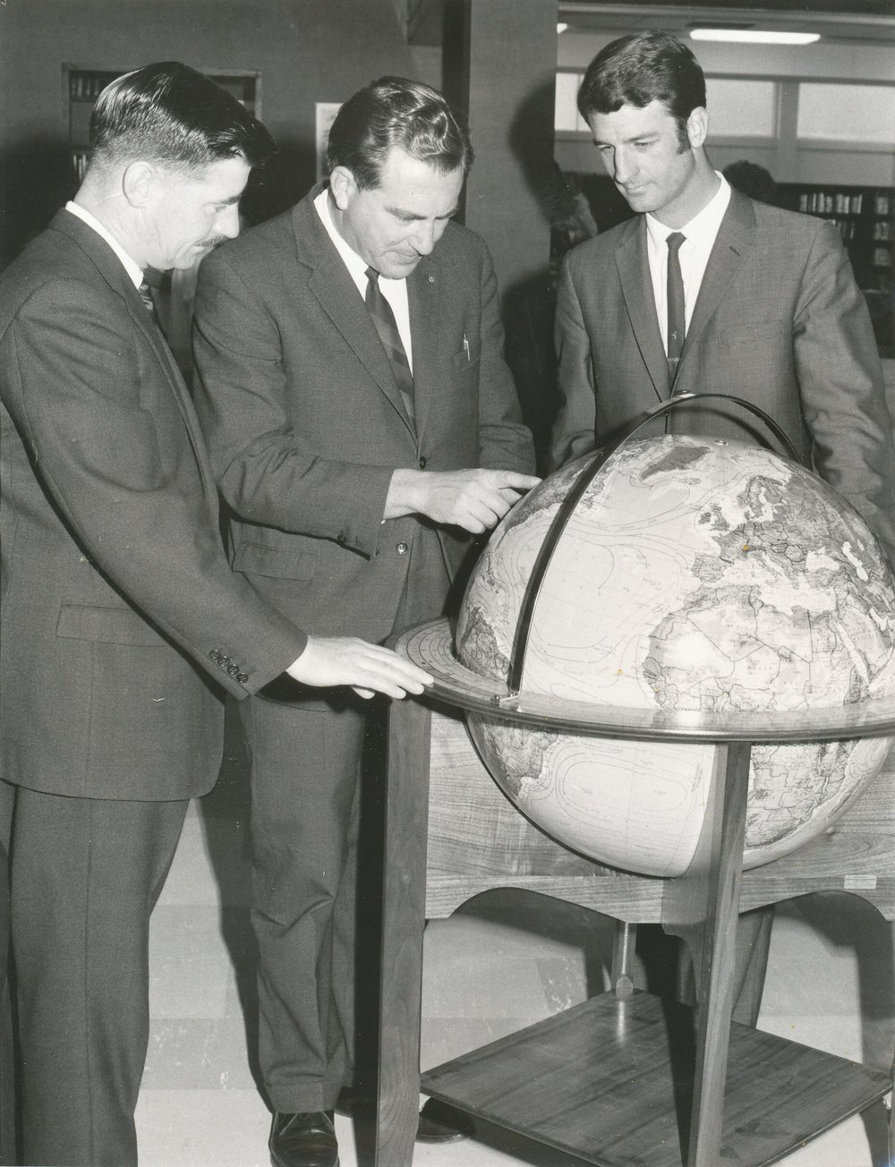 Presentation of globe to Elizabeth Library: 1969