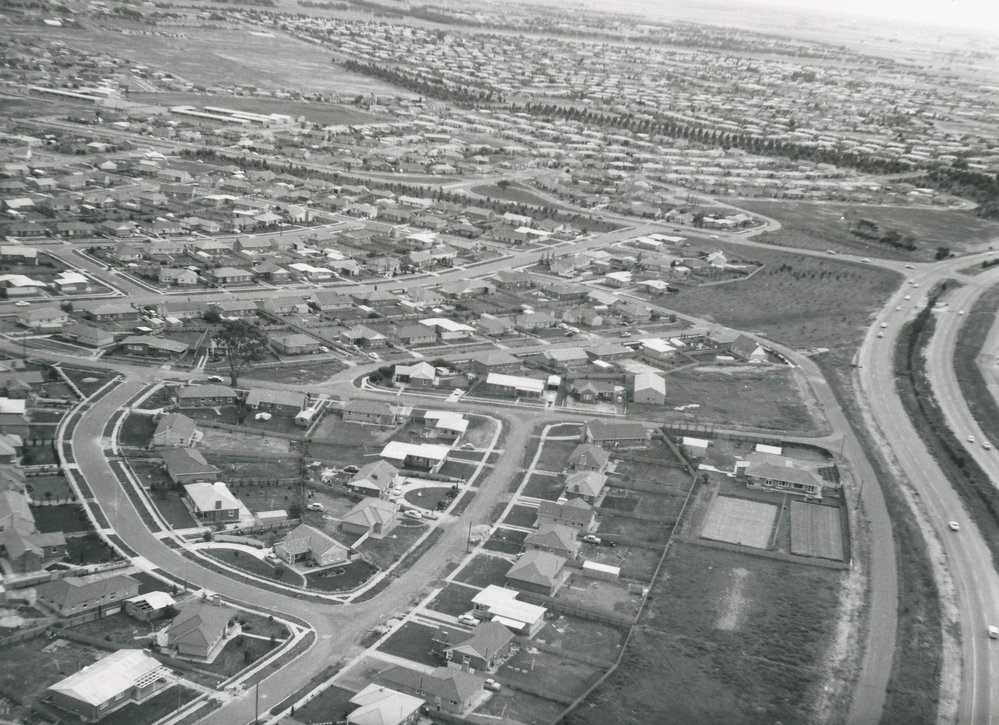 Elizabeth Vale: 1964