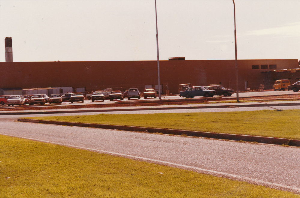 Elizabeth Town Centre: 1984.