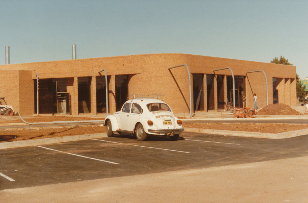 Elizabeth Tavern: 1984