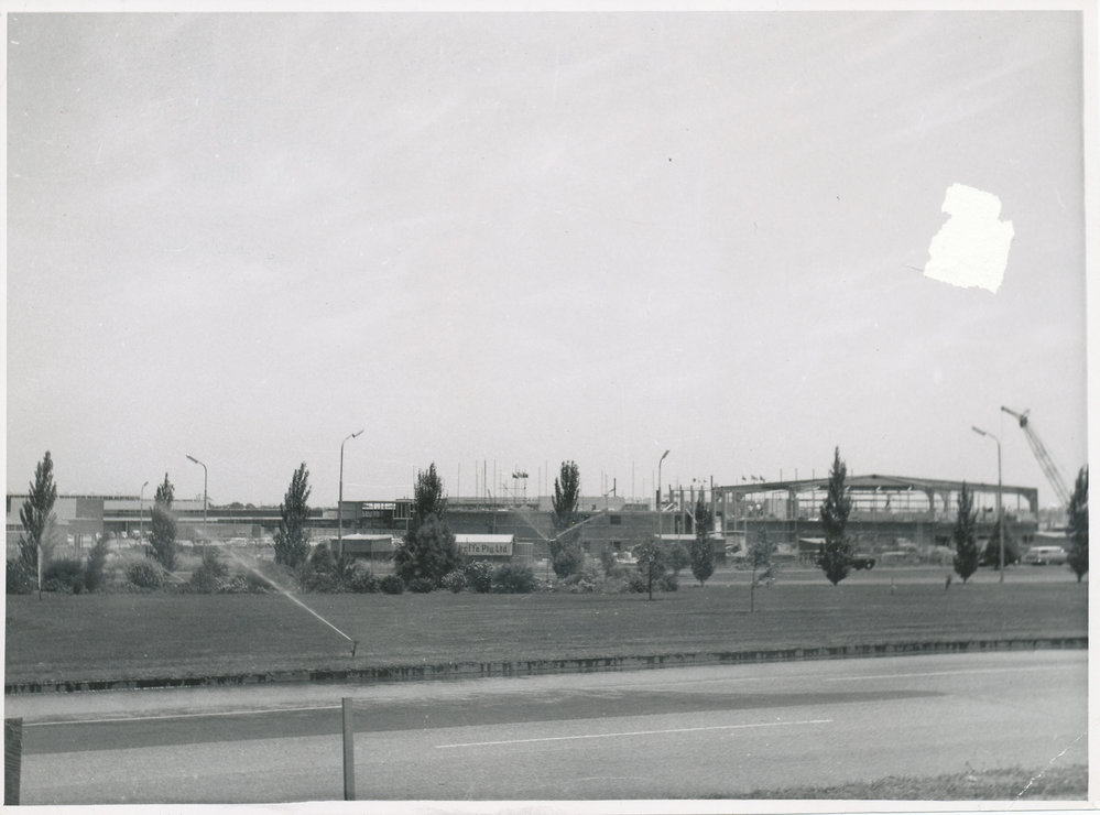 Building of Elizabeth theatres: 1964