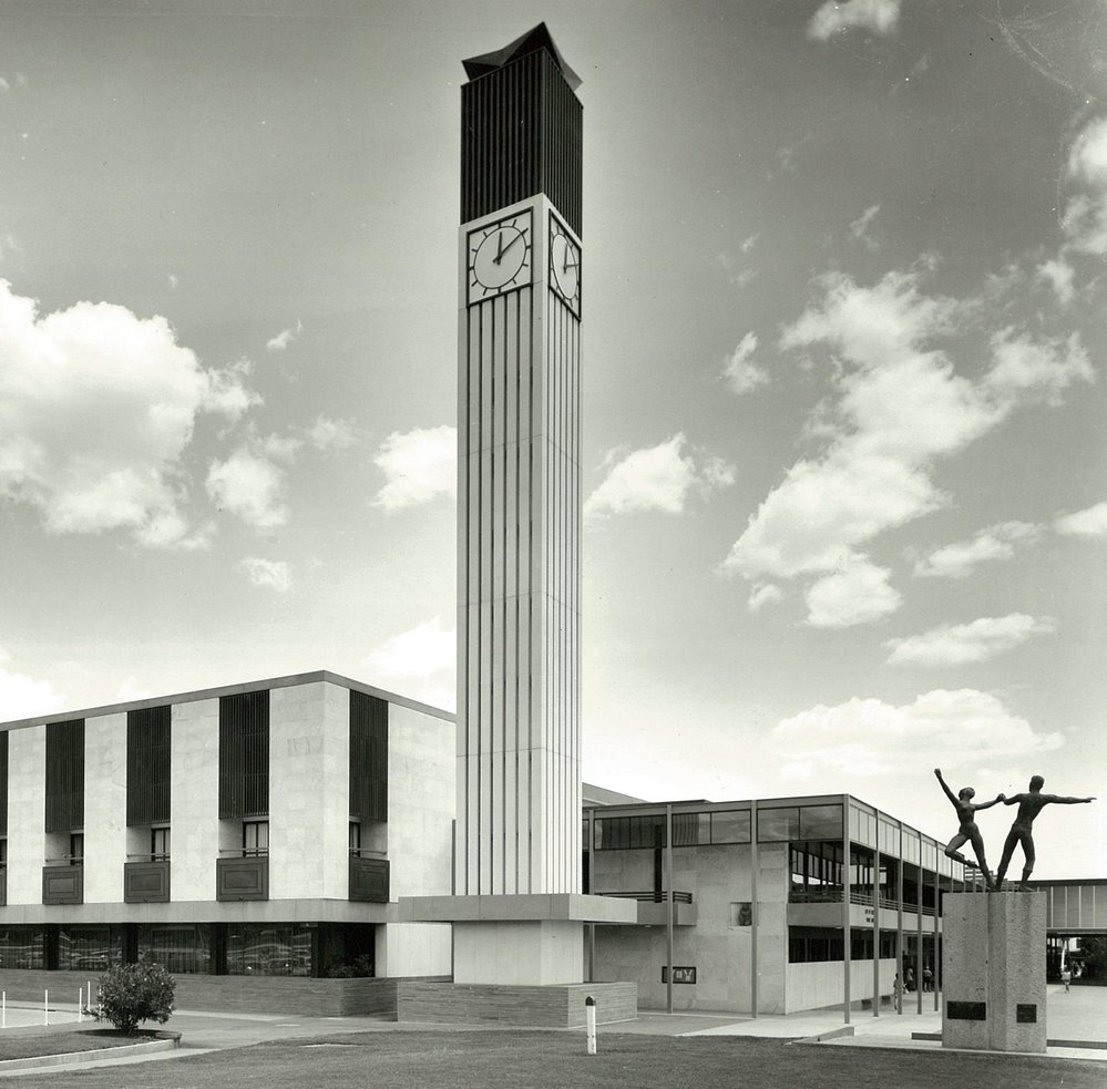 Elizabeth Town Centre: 1964