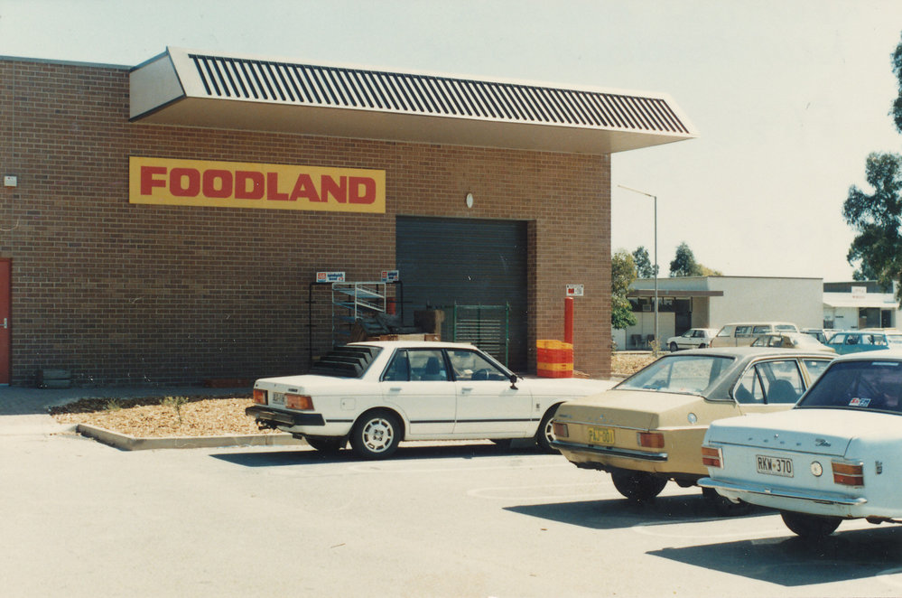 Elizabeth South Shopping Centre: 1988