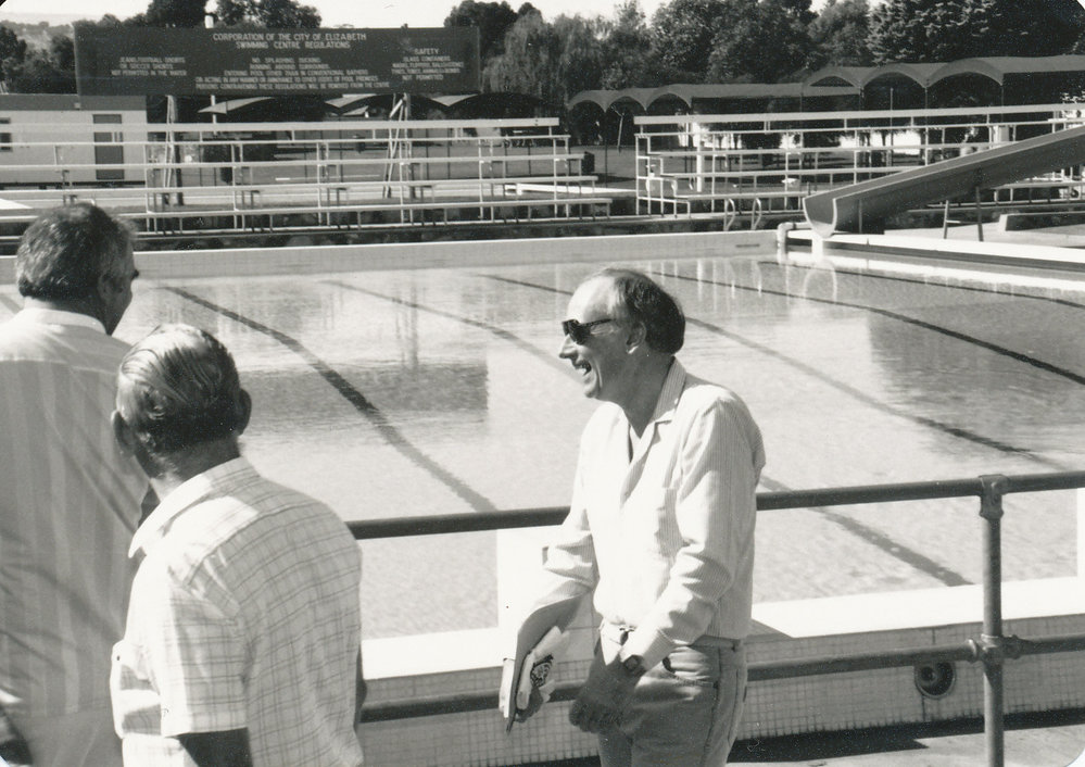 Elizabeth Aquadome: 1985