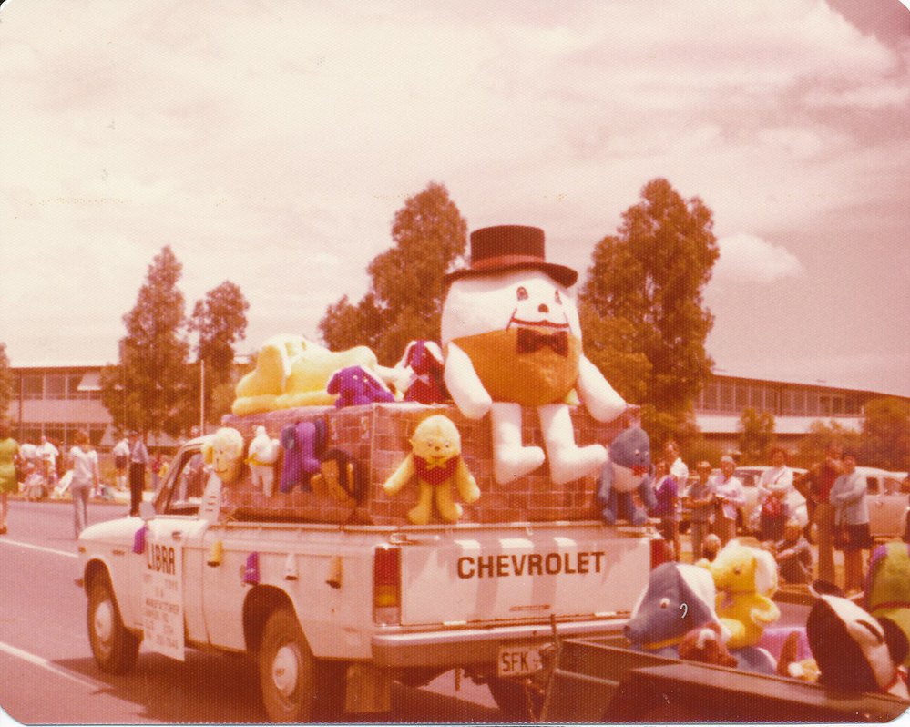 Elizabeth Birthday Festival: 1976