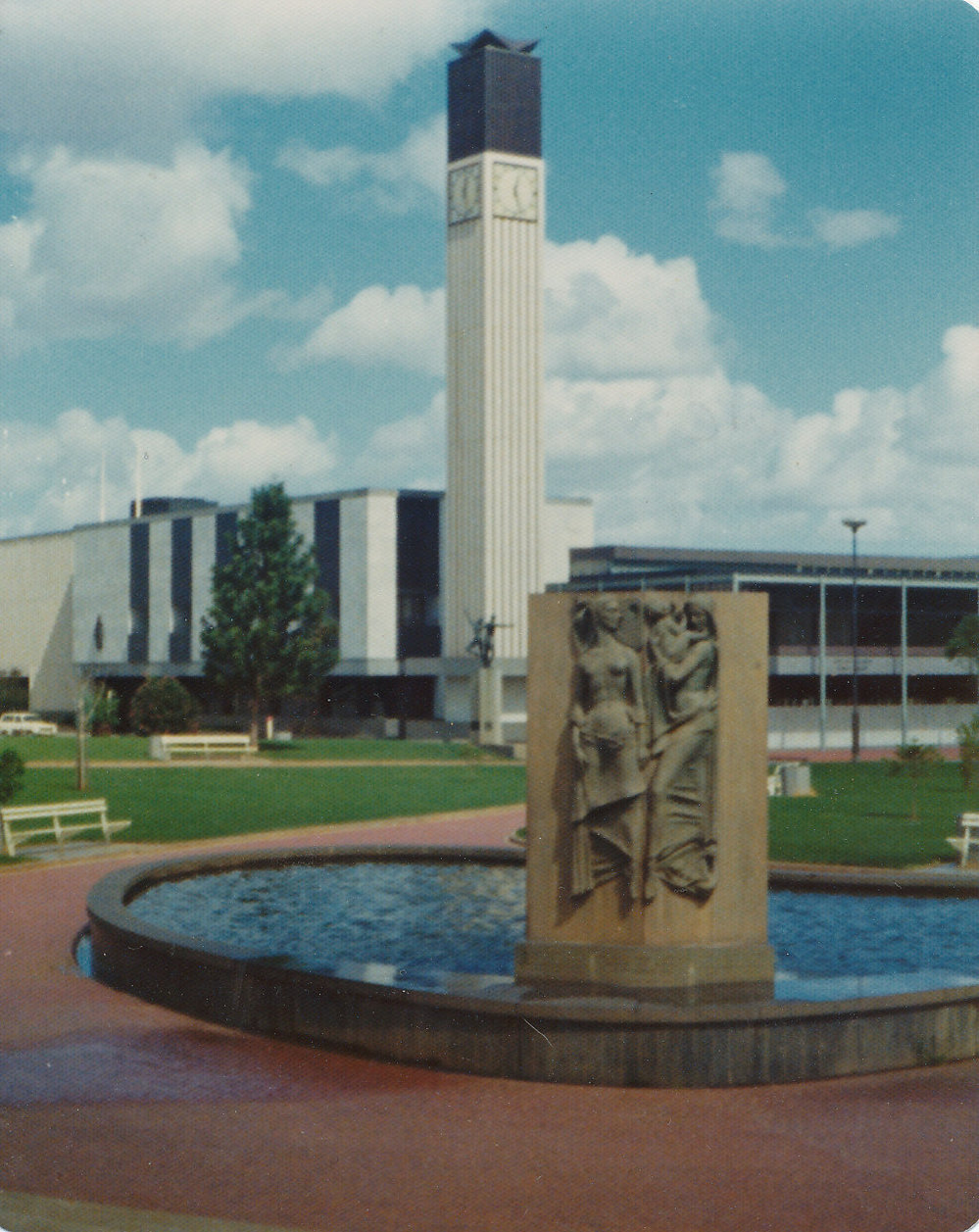 Elizabeth City Centre: 1975.