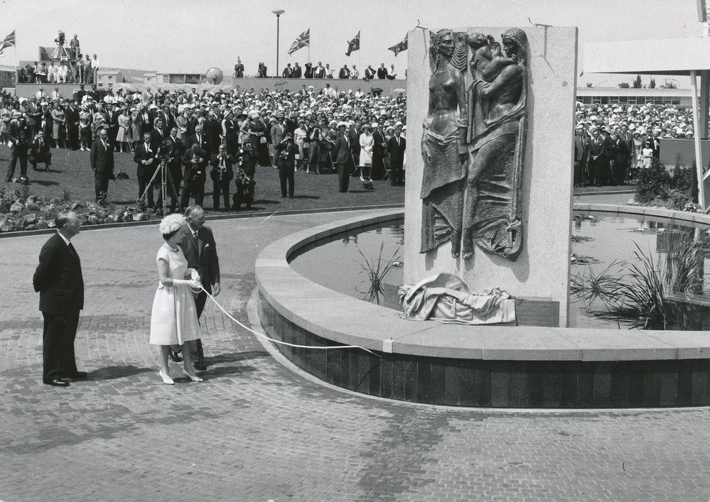 Queen Elizabeth II visit to Elizabeth: 1963